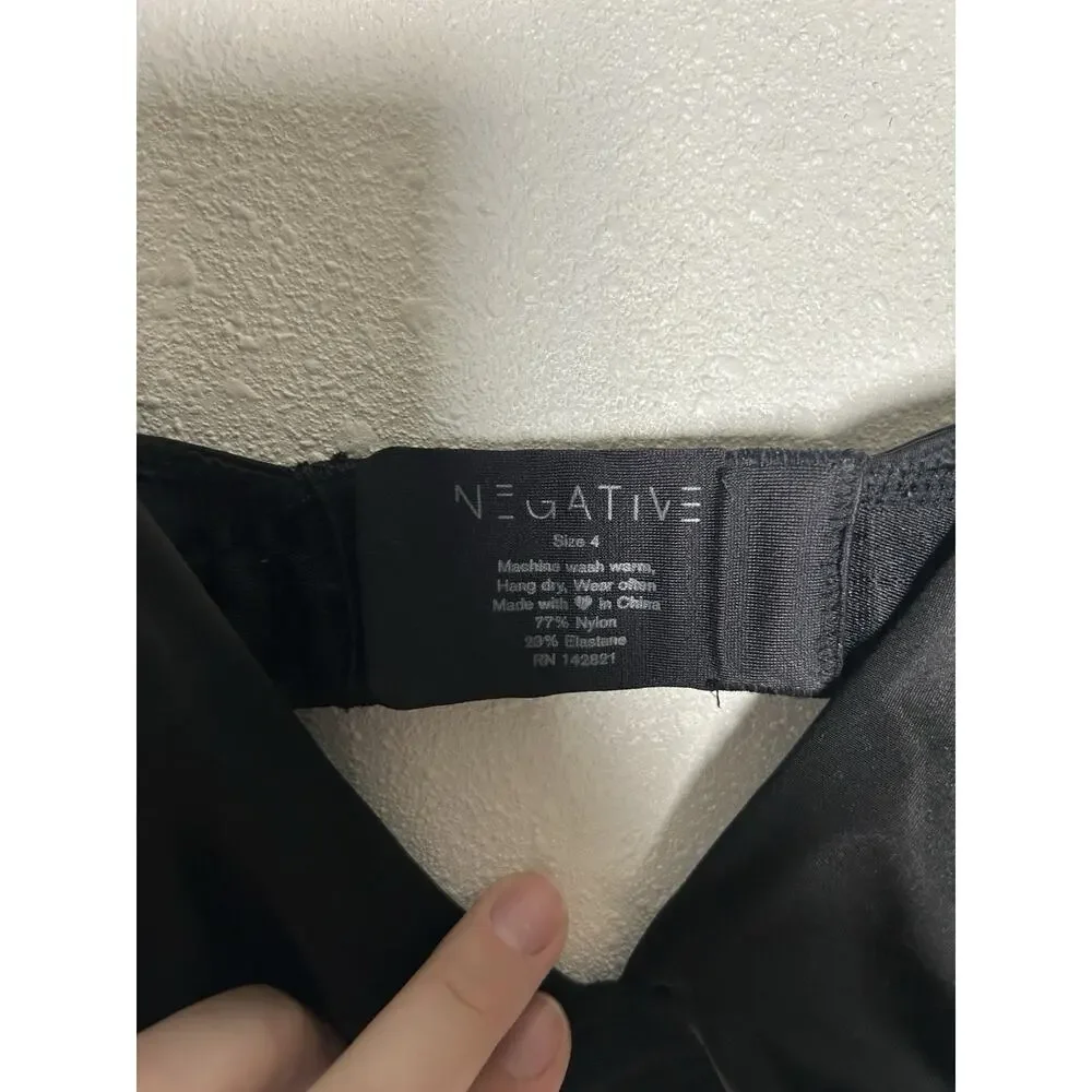 Negative Wireless Triangle Bra Unlined Black Adjustable Stretchy Size 4 (36 DD)